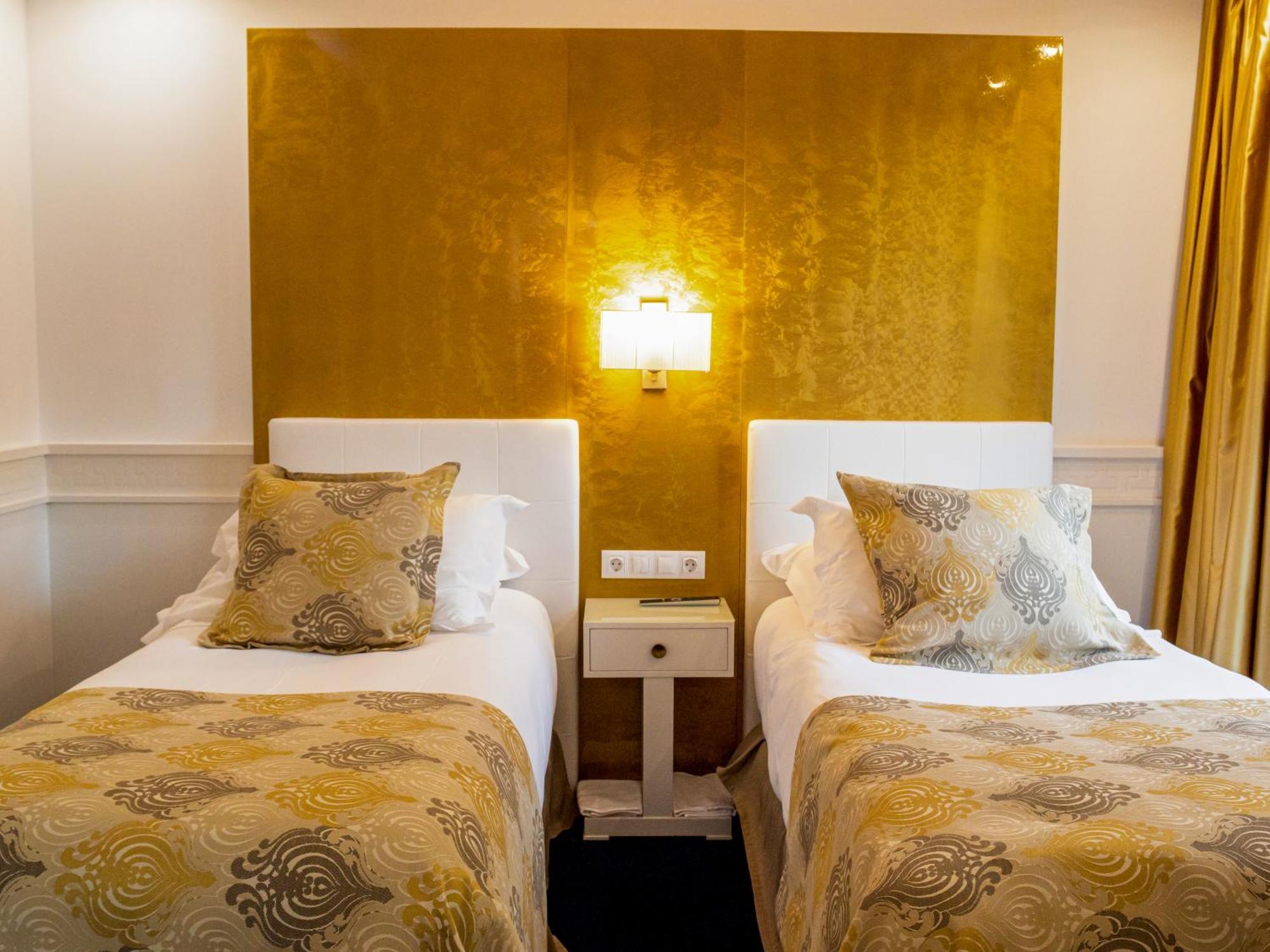 Hotel Princesa Parc Excellence Arinsal Exterior photo A room at the hotel
