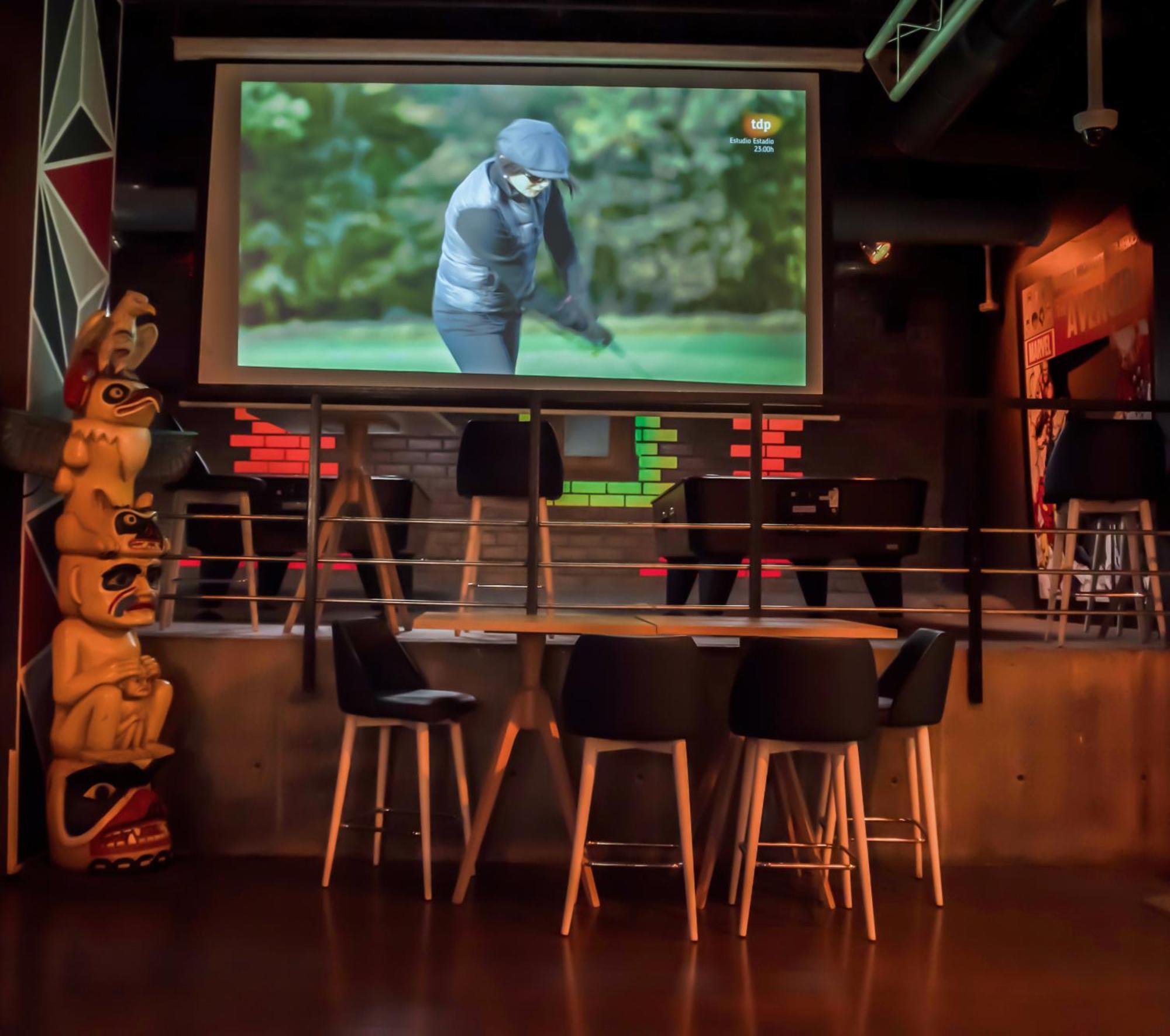 Hotel Princesa Parc Excellence Arinsal Exterior photo The control room at the National Zoo's Great Gorilla Project